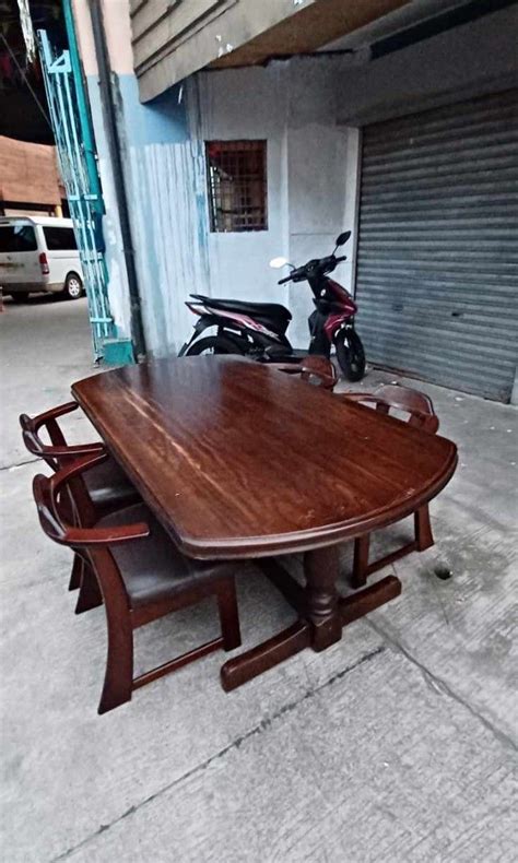 Classic 4 Seaters Dining Furniture Set 4 Dining Windsor Chairs And 1