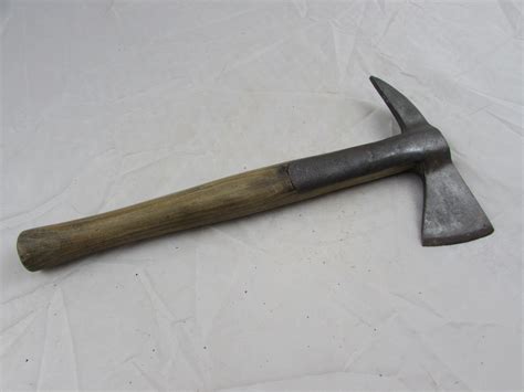 ww nfsafs firemans axe antiqurio antiques