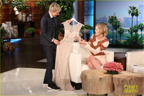 Rosamund Pike Got Naked Pumped Breastmilk At The BAFTAs Photo