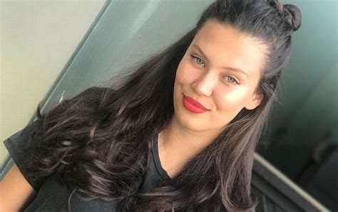 Michelle Carvalho Responde A Quienes Criticaron Su Trasero Tras Lucirse En Bikini Tecache Cl