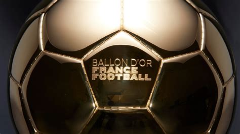 how to draw a ballon d or