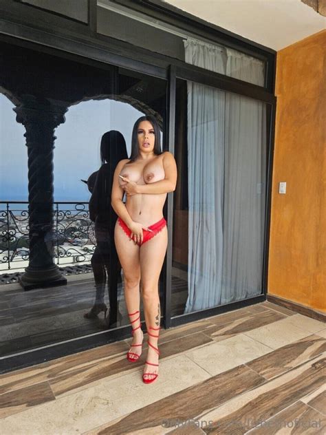 OnlyFans Latina Lizbeth Rodríguez Nude Photo