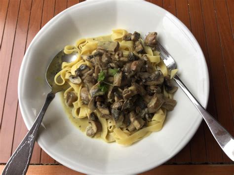 Tagliatelle Mit Braunen Champignons Rezept Kochbar De