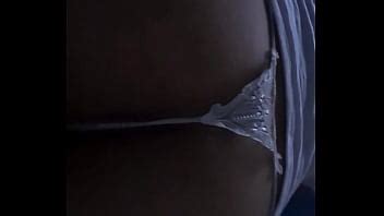 Vecina Infiel Dandose Unos Sentones Antes Que Llegue Su Marido XVIDEOS