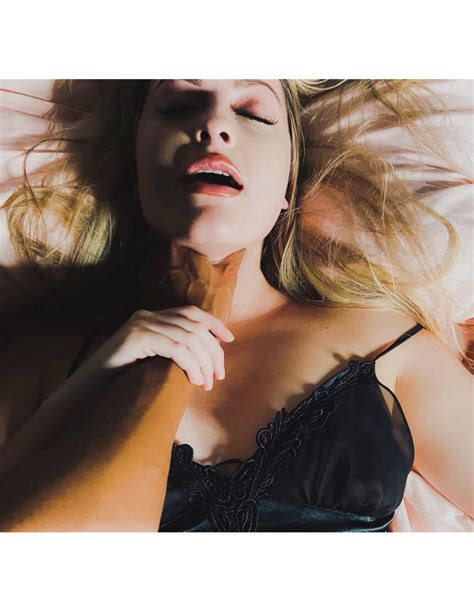 I Love When Men Choke Me During Sex Cant You Tell By My Face NSFW R Choking