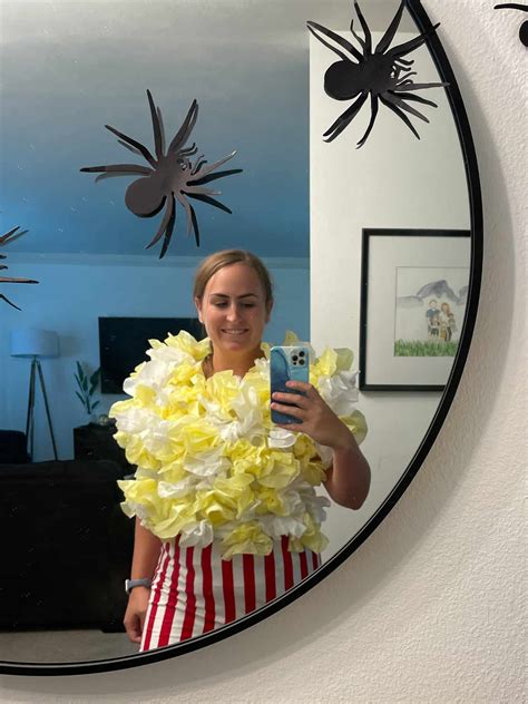 DIY Popcorn Costume | Fun Halloween Costume - How Can This
