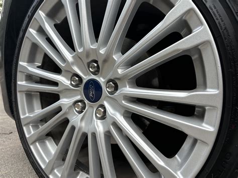 Колесные гайки — Ford Focus III Wagon, 2 л, 2014 года | колёсные диски ...