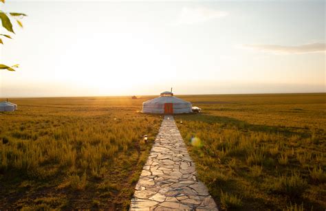 9 Surprising Facts About The Ger | Three Camel Lodge