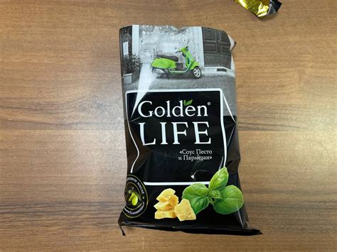 Чипсы картофельные Golden Life "Со вкусом Соуса Песто и Пармезана" | отзывы
