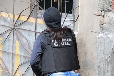 Jornal Correio Acusado De Invadir Casa E Amea Ar A Ex Mulher Preso