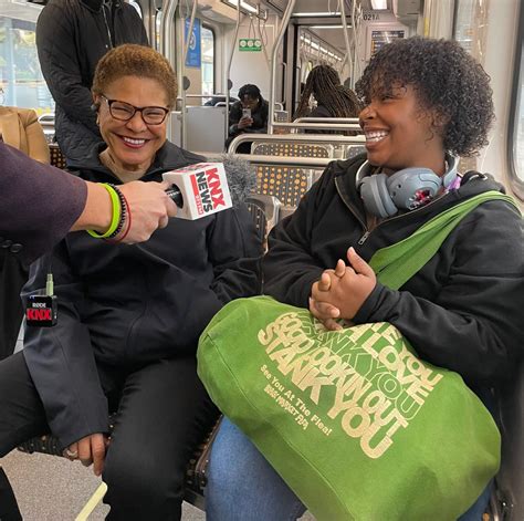 Boston Metro ridership reaches pre-pandemic levels as city events return 30