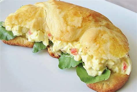 Fresh Egg Salad Croissant
