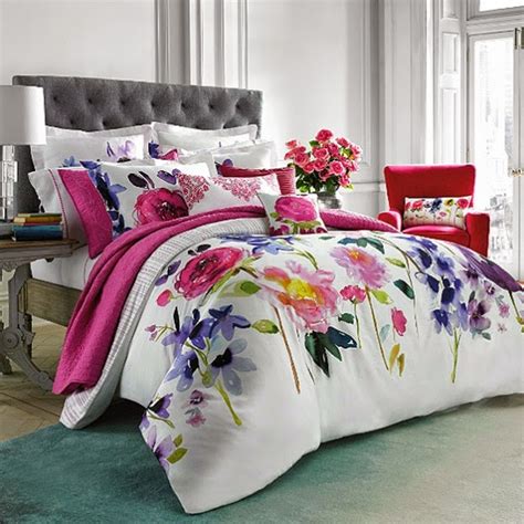 Eye For Design: Decorating With Today's Bold Floral Patterns.