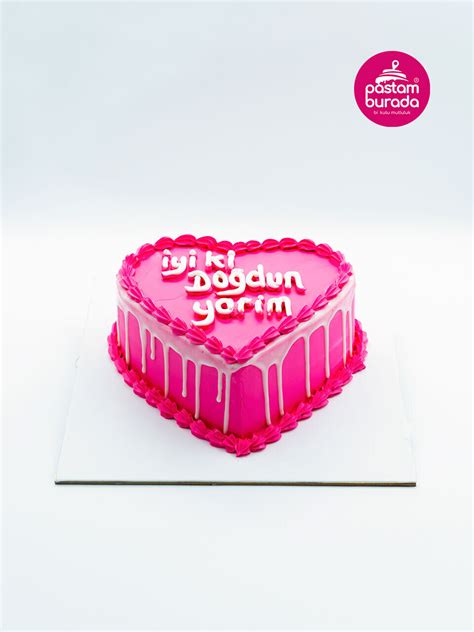 Pembe Kalpli Naked Konsept Pasta