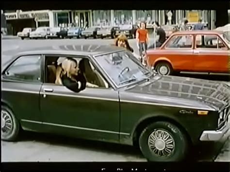 Les Cover Girls De L Agence Amour 1975 Full Movie XVIDEOS