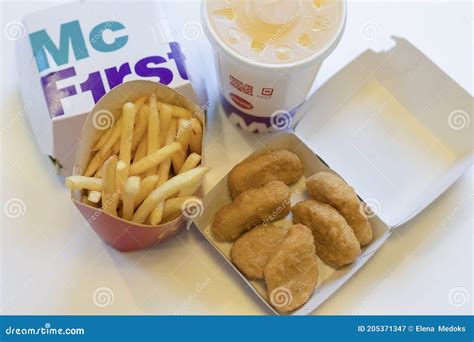 Chicken Nuggets Mcdonalds Happy Meal