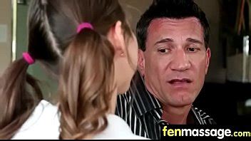 Gorgeous Skinny Gets A Massage XVIDEOS