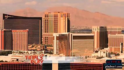 Interracial Amateur Paar Will Einen Dreier Versuchen Xhamster