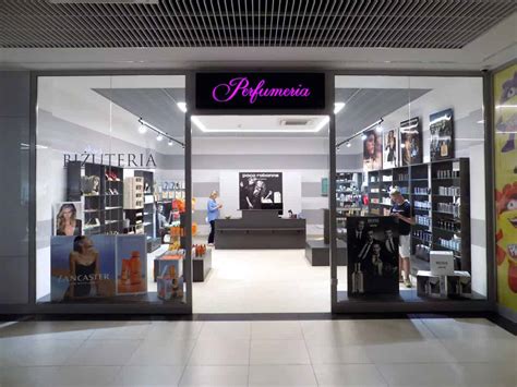 Jak wygląda kaseton z Dibondu - Zdjęcia: budowa kasetonu reklamowego