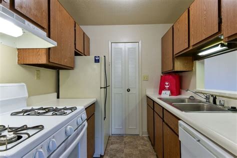 Old Monterey Apartments Apartments In Springfield Mo