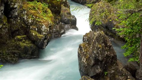 16 Waterfalls In Alaska For All Tastes And Ages To Enjoy