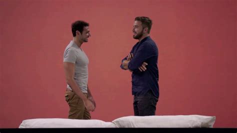 Una Coppia Gay Ad Undressed