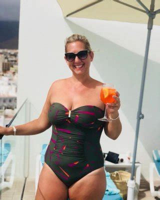 Mature Milfs Gilfs Swimsuit Or Bikini Porn Pictures Xxx Photos Sex Images Pictoa