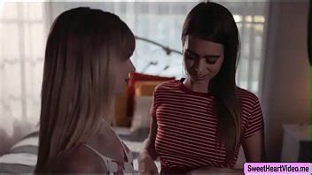 Two Horny Babes Eat Each Others Pussies XVIDEOS