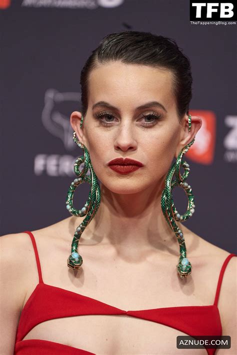 Milena Smit Sexy Seen Braless Showing Off Her Small Tits In A Red Dress At The Feroz Awards In
