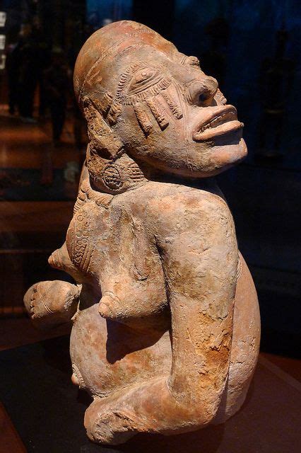 Statuette féminine Mali région de Djenné XIIIe XVe s musée du Quai