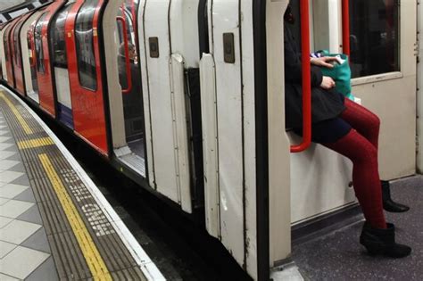 Big Brother S Biannca Lake Strips TOPLESS In The Street And Windmills Her Naked Boobs To