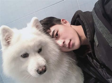 Hot boy Trung Quốc cao 1 80 m giỏi tiếng Việt đốn tim hội chị em Gương mặt trẻ ZNEWS VN