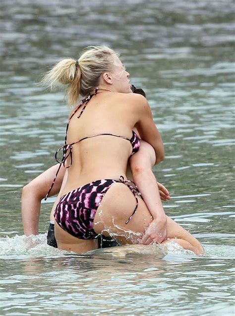 Naked Busy Philipps Added By Helloworld