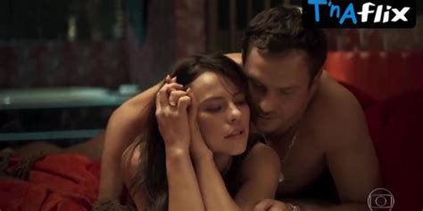 Paolla Oliveira Butt Bikini Scene In A Dona Do Pedaco Tnaflix