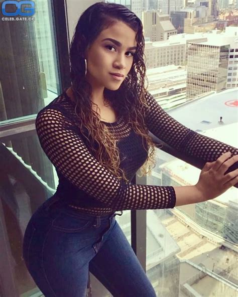 Michaela Mendez Nackt Bilder Onlyfans Leaks Playboy Fotos Sex Szene