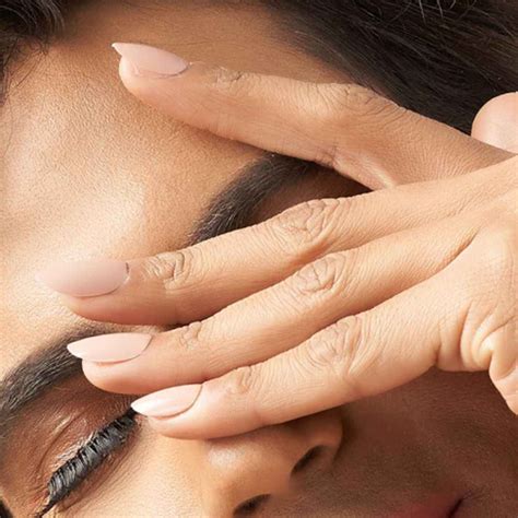 Lick Pcs Nude Oval Shape Fake Reusable Acrylic Stick On Nails With Application Kit