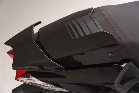 Motorrad Vergleich Peugeot Streetzone Naked Vs Peugeot Speedfight Darkside