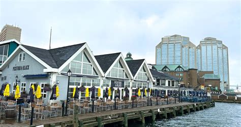 Scène gay dHalifax Un Voyage Gay