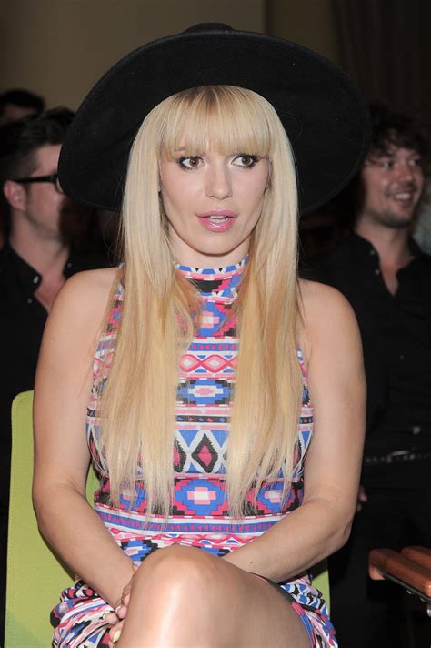 Doda znowu chwali się fotkami w bikini