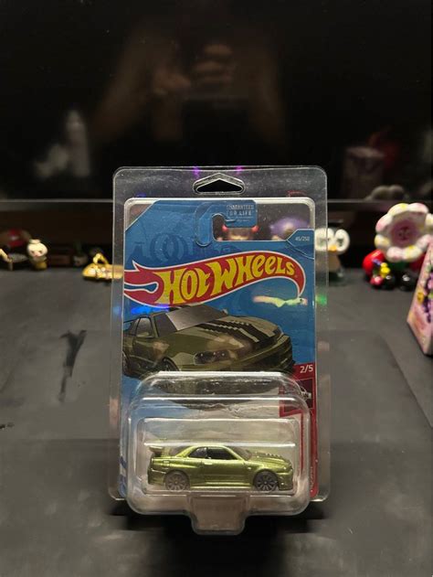 Hot Wheels Nissan Skyline GT R BNR R Metalflake Olive Green Hotwheels Nissan