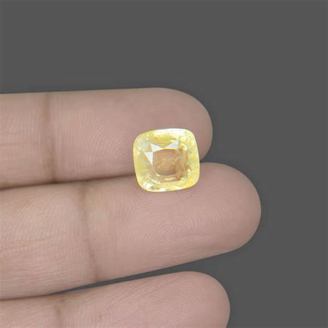 ceylon unheated untreated yellow sapphire pukhraj  sri lanka