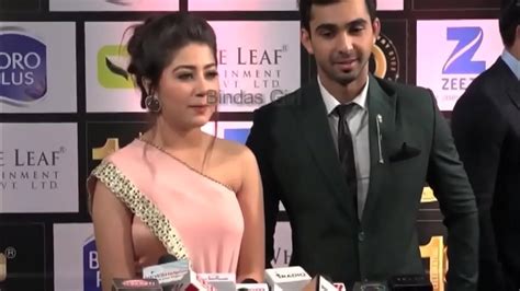 Bollywood Girl Hot Nipple Poking XVIDEOS