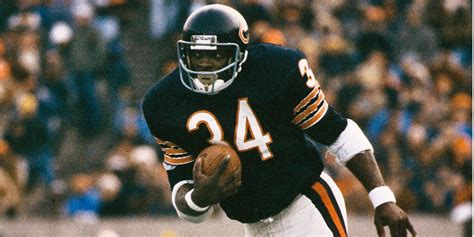 The 10 NFL Running Backs With the Most Rushing Yards in a Game