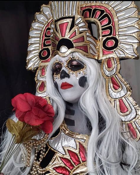 Cosmo Makeup Academy® Official on Instagram: “CONTESTANT 1 💀🌹💀🌹💀🌹 ...