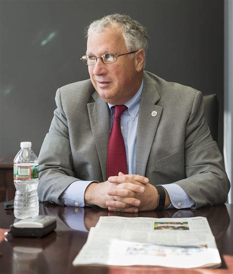 Lynn mayor condemns Capitol violence - Itemlive