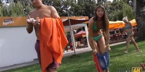 Hunt4K Boy Counts Cash While Mature Hunter Analyzes His Girlfriend Susan Ayn Tnaflix