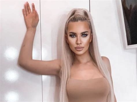 Serbian Model Claims To Have Been Offered 50000 Pounds To Lure Novak Djokovic In Sex Extortion