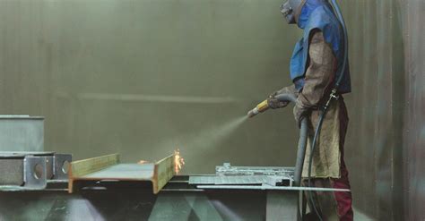 Bagaimana Sandblasting Digunakan Dalam Proses Pabrikasi Besi Dan Baja