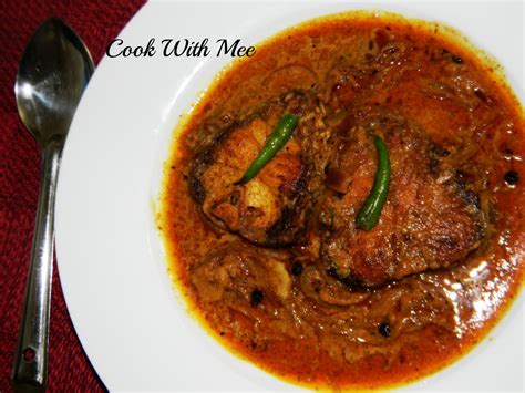 Cook With Poulamee Doi Mach Or Fish Cooked In Yogurt Gravy