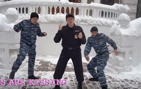 Russie Une nouvelle chanson des Pussy Riot demande la libération des quatre activistes